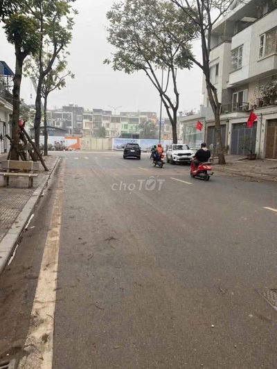 LIỀN KỀ VĂN PHÚ 70m2 - TRỤC CHÍNH CỦA THÁP ĐỒNG HỒ chỉ 19.1 tỷ