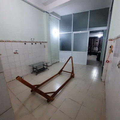 Nhà còn dư phòng cần cho thuê, mỗi phòng 1 tầng