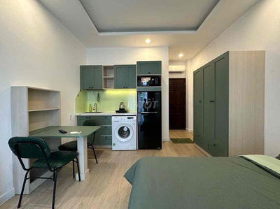 STUDIO BAN CÔNG - QUẬN 10 - KẾ BÊN SIÊU THỊ GO MIỀN ĐÔNG