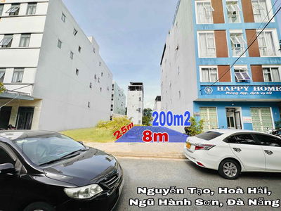 HOT:200m2 ngang khủng 8m đẹp nhất phố căn hộ dịchvụ Nguyễn Tạo sát FPT