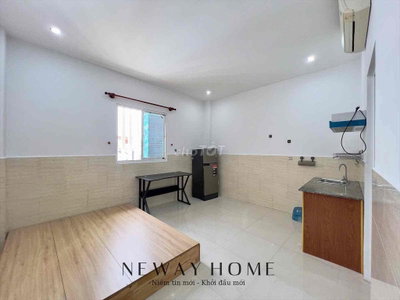 Trống sẵn 1 Phòng Studio cửa sổ trời sáng siêu rộng rãi ngay Gần Q5