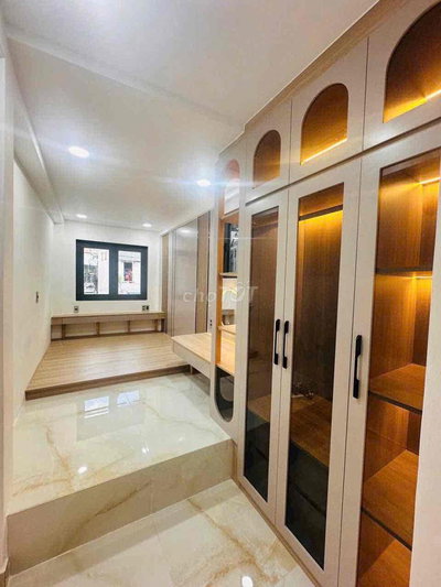 Căn Góc Mặt Tiền Hòa Hưng chỉ 5,5 tỷ thương lượng