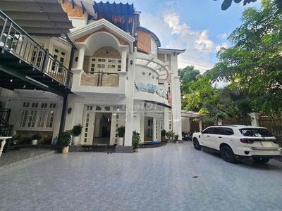 VILLA SÂN VƯỜN THẢO ĐIỀN SIÊU RỘNG RÃI THOÁNG MÁT