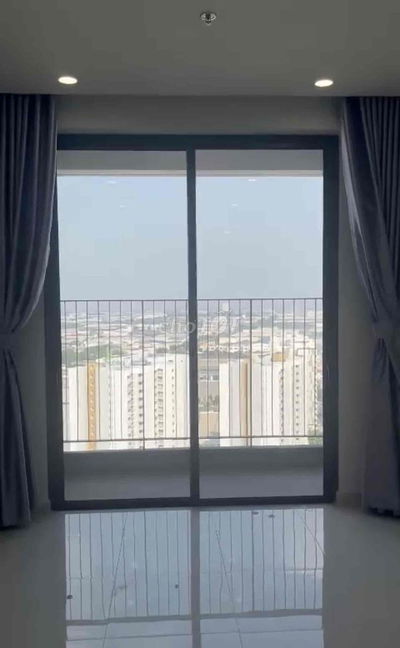 Bán căn đẹp 1PN Emerald Gold View giá 1ty950. Đã có sổ nhà mới, bán lỗ