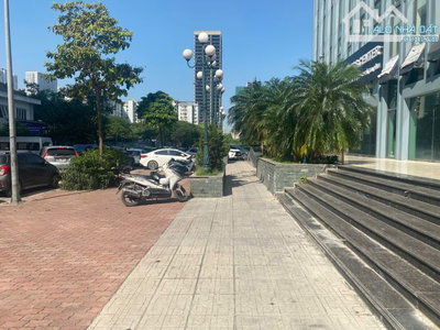 Cho thuê 275m MBKD Phố Nguyễn Chánh- Cầu Giấy