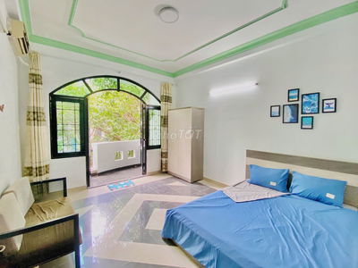 CHO THUÊ PHÒNG TRỌ CÓ BAN CÔNG, 1 PHÒNG NGỦ, NGUYÊN HỒNG