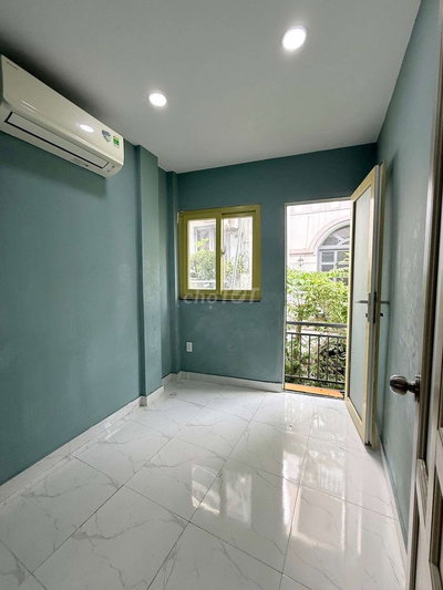 CHỈ 2 TỶ CÓ HỘ KHẨU BÌNH THẠNH, NHÀ 2 TẦNG SÁT CHỢ BÀ CHIỂU