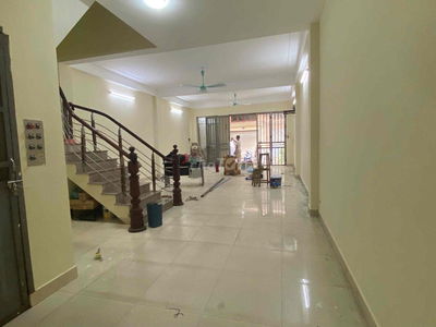 Cho thuê nhà 4 tầng làm mặt bằng hoặc kho hàng tại Đền Lừ