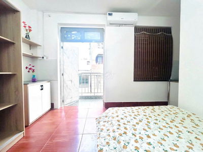 STUDIO,BAN CÔNG LỚN, CỬA SỔ,30M2, TĂNG BẠT HỔ - GẦN CHỢ PHAN VĂN TRỊ