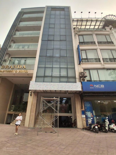 Cho thuê văn phòng phố Hồng Tiến, nhà chính chủ tại địa chỉ 143 Hồng Tiến
