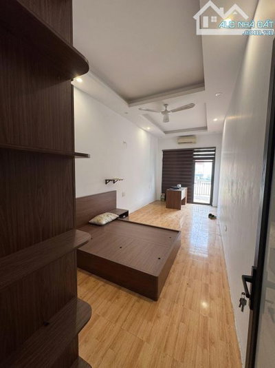 CHO THUÊ NGUYÊN CĂN HỒNG HÀ, BA ĐÌNH, NHÀ MỚI, CHO LÀM CHDV 70M 4T, 5 NGỦ, 15TR