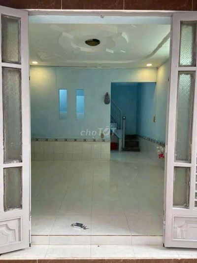 Tôi cần bán căn nhà đúc suốt hẻm 4met