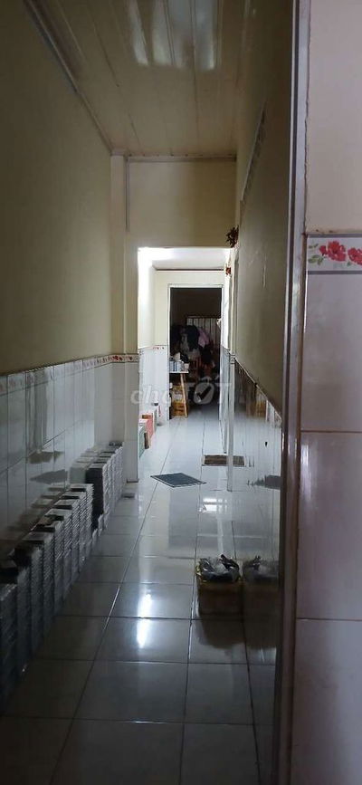 Nhà mặt tiền rộng 4m dài 27m gần đầm sen