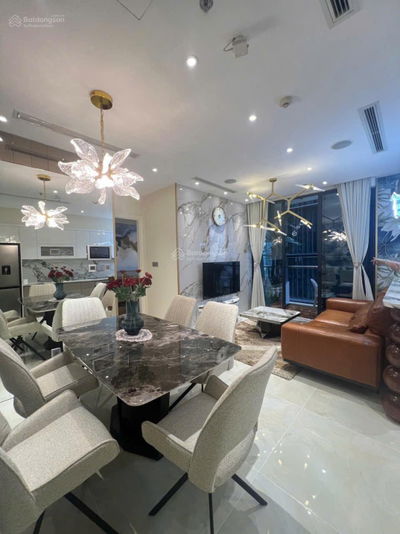 VINHOMES GOLDEN RIVER GIỎ HÀNG CHỦ NHÀ GỬI 09 CĂN BÁN GIÁ 8,5-9.3 TỶ NỘI THẤT CƠ BẢN ĐẾN CAO CẤP Ạ