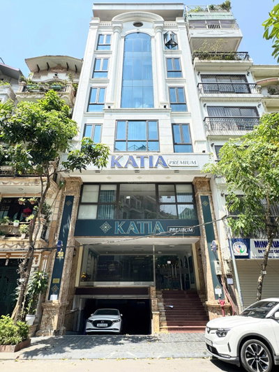 Cho thuê tòa văn phòng tại mặt phố Đặng Thùy Trâm (Ngõ 447 Hoàng Quốc Việt) 130m2 x 7 tầng giá 23tr