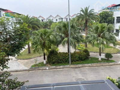 Cho thuê nhà 3 tầng Khu Royal Park 3 phòng ngủ khép kín, 4 wc