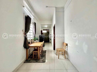 Cho thuê căn hộ 2 phòng ngủ ngay gần đại học Công Thương