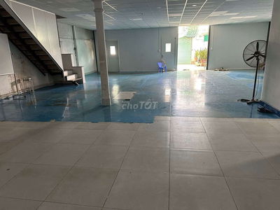 Cho thuê nhà kho 800m2, Đường Võ Văn Hát, Thủ Đức