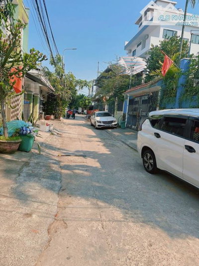 🔥 ĐẤT HIẾM CÁCH MẠNG THÁNG 8 – NGANG 5M – Ô TÔ ĐỖ CỬA – GIÁ CHỈ NHỈNH 5 TỶ 🔥