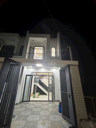 BÁN GẤP NHÀ 1 TRỆT 1 LẦU NĂM NGAY CÂY XĂNG ĐỨC HƯNG - ĐỒNG KHỞI
