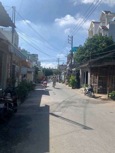 Bán xưởng 10m x 23m. 222m2 Mặt tiền nhựa 8m thông Tân Thới Hiệp 21