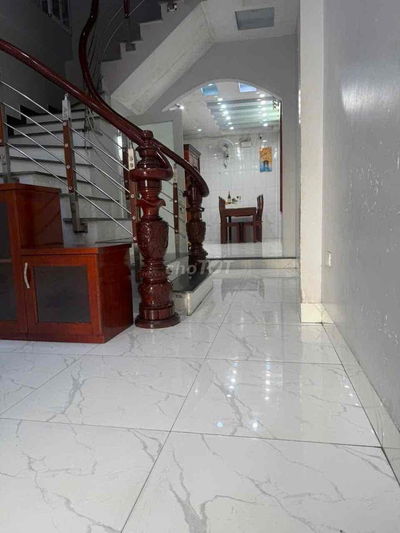 Cho thuê nguyên căn ngõ 15 Nam Dư