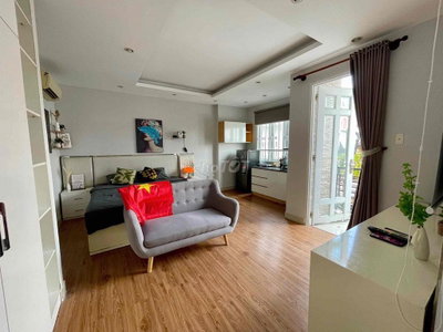 STUDIO BAN CÔNG FULL NỘI THẤT