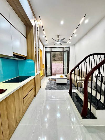 bán nhà 4 tầng Lạc Long Quân gần Hồ Tây