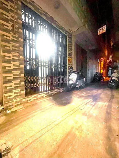 bán nhà 4 tầng Hoàng Mai 6 tỷ lô góc