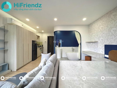 Căn hộ siêu vip ngay giáp Quận 1 - Nội thất cao cấp - đầy đủ tiện nghi, ban công lớn