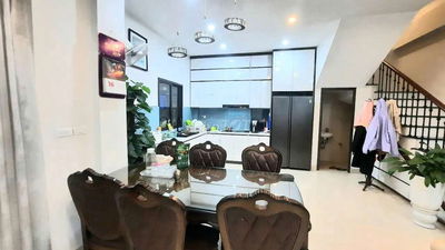 Bán nhà phố Mỹ đình 45m2, xây 5 tầng sổ đỏ chính chủ. Giao dịch ngay
