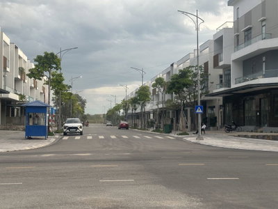 Bán Lô đất 131m, 2 mặt tiền. 2,xx tỷ Hoàng Quốc Việt, An cựu, Tp Huế