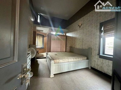 CHO THUÊ BIỆT THỰ ĐƯỜNG LÊ QUÁT - 700 M² - 3 PN - GIÁ 25 TRIỆU