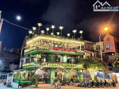 Cần bán 900m mặt bằng kinh doanh thông sàn quận Cầu Giấy giá 82 tỷ