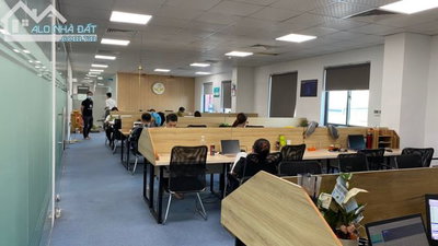 Cho thuê văn phòng 55m giá thuê chỉ 9,2 triệu phố Hoàng sâm hoàng quốc việt