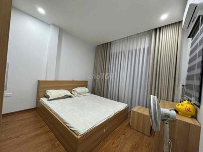 Cho Thuê nhà ngo 560 Nguyễn Văn Cừ 50m2 4 tầng chỉ 16 tr/tháng