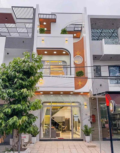 NHÀ 1 TRỆT 2 LẦU MỚI ĐẸP - FULL NỘI THẤT ĐƯỜNG D4 KDC HỒNG LOAN