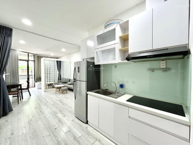 Căn hộ 40m2 có ban công - Tách bếp thoáng - Giờ giấc tự do mặt tiền Nguyễn Trãi Quận 5
