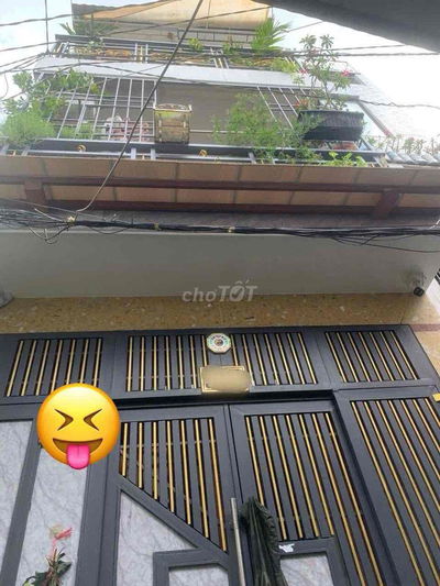 💥💥💥 Q4, chỉ 3.3 tỷ ko qui hoạch, 3.3x 8.4m2, 3 tầng