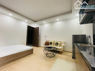 CHO THUÊ PHÒNG TRỌ MỚI ĐẸP NGÃ 3 BA LA THANG MÁY FULL NỘI THẤT CHỈ 3-4 TRIỆU