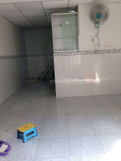 Nhà kiểu phố liền kề, tường riêng