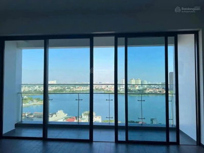 Chính chủ gửi cho thuê căn hoa hậu Heritage West Lake, 180m2 tầng cao đẹp view hồ Tây