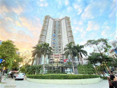 BQL cho thuê văn phòng Trung Yên Plaza - Trần Duy Hưng. DT 345m2 sẵn nội thất, vào luôn, có cắt lẻ