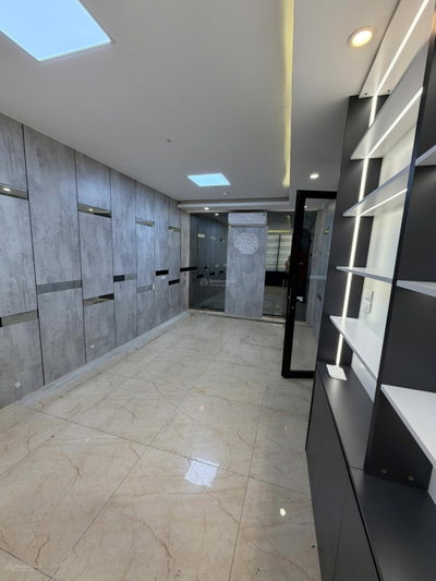 Cho thuê mặt sàn tầng 4 của tòa nhà mặt phố Quan Hoa, diện tích 145m2. Tầng có 2 nhà wc