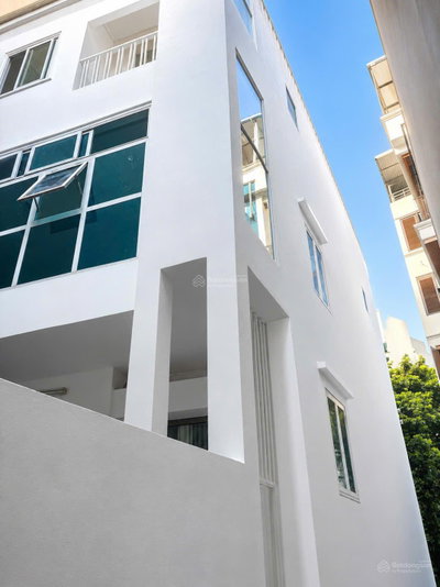 Chính chủ bán nhà 3 tầng 2 mặt tiền ngõ 1 Võ Chí Công, Cầu Giấy - DT 52m² - 11tỷ (có thương lượng)