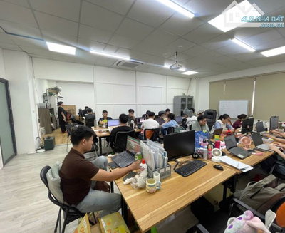 Cho thuê văn phòng: 25m giá 5,5tr; 50m giá 11tr; 100m giá 20tr. Phố Bùi Thị Xuân