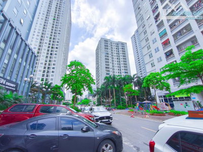 Cho thuê mặt bằng chân đế chung cư Nam Trung Yên, mặt phố Nguyễn Thị Duệ, DT 90m² - 140m²