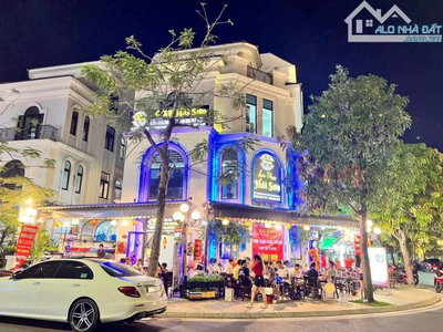 Cho thuê BIỆT THỰ SÂN VƯỜN Bùi Thị Xuân – Hai Bà Trưng | 180m² x 5 tầng | MT 8m
