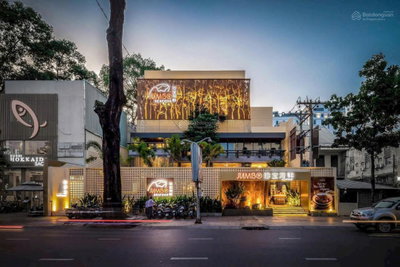 Cho thuê nhà mặt tiền 25m, 2.600m2 Số: 172BC Nguyễn Đình Chiểu, Quận 3, siêu rộng đẹp có sân vườn