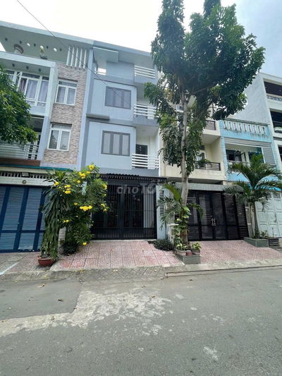 Bán nhà 69/11 Đặng Thùy Trâm. DT: 4,6x20m. (92m2) View công viên
